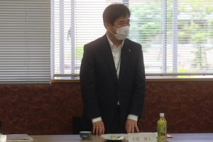 令和２年度第１回学校評議員会が行われました