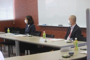 令和２年度第１回学校評議員会が行われました