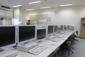 コンピュータ室のパソコンがリニューアルしました