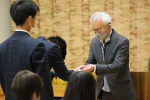 令和2年度 渡辺貢奨学金 交付式が行われました