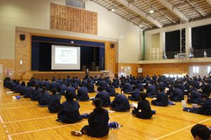 令和2年度 第2学年志望理由書講演会が行われました