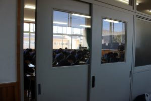 令和2年度後期第2回試験(1・2年生)1日目の様子です