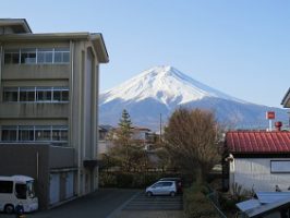 令和2年度 第71回卒業証書授与式が行われました