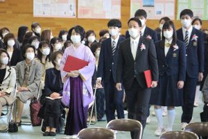 令和2年度 第71回卒業証書授与式が行われました