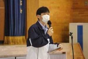 前期第２回試験後の合同LHRの様子です