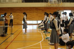 前期第２回試験後の合同LHRの様子です