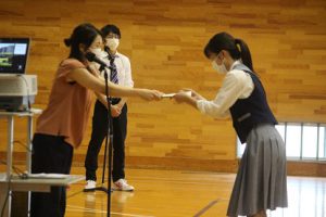 前期第２回試験後の合同LHRの様子です