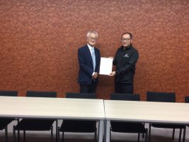 同窓会総会　実行委員会引継式