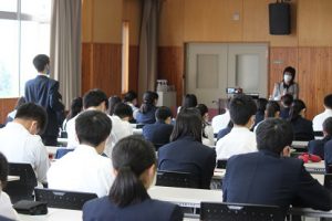 令和3年度 3年生面接ガイダンスが行われました
