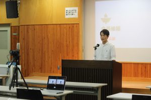 生徒会役員選挙立会演説会と投票を行いました