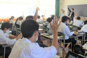 教育ICT 学習者用PCを使った授業の様子です