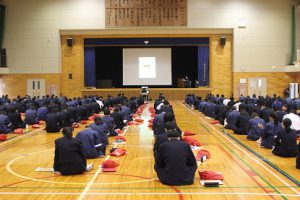 総合的な探究の時間 1学年 消費者講座が行われました
