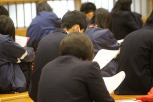 総合的な探究の時間 1学年 消費者講座が行われました