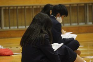 総合的な探究の時間 1学年 消費者講座が行われました