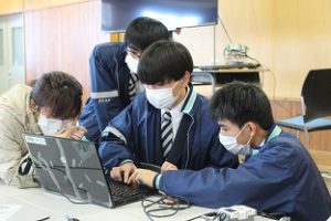 令和3年度山梨大学ものづくり出張授業が行われました