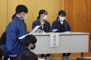 弁護士出前授業が行われました