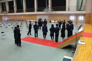 令和３年度表彰状授与式・記念品贈呈式・同窓会入会式が行われました。