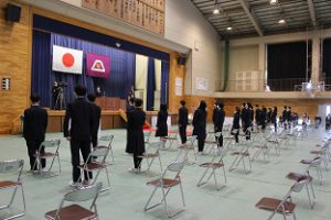 令和３年度表彰状授与式・記念品贈呈式・同窓会入会式が行われました。