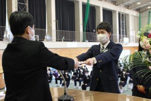 令和3年度 第72回山梨県立吉田高等学校卒業証書授与式が行われました