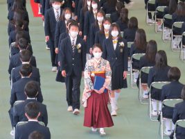 令和3年度 第72回山梨県立吉田高等学校卒業証書授与式が行われました