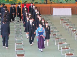 令和3年度 第72回山梨県立吉田高等学校卒業証書授与式が行われました