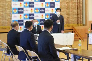 令和４年度山梨県立吉田高等学校と富士吉田商工会議所青年部の連携に関する協定書調印式が行われました