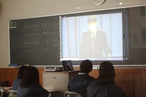 令和３年度後期終業式が行われました