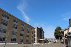 令和3年度 第72回山梨県立吉田高等学校卒業証書授与式が行われました
