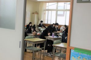 理数科登校学習会が始まりました