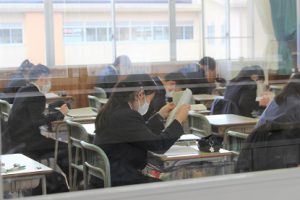 理数科登校学習会が始まりました