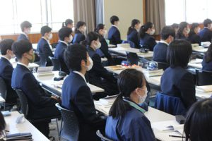 令和4年度理数科登校学習会が行われました