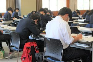 令和4年度理数科登校学習会が行われました