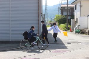 令和４年度山梨県高等学校県下一斉「通学時マナーアップ運動」が行われました