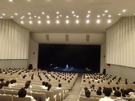 令和4年度芸術鑑賞会　オペラシアターこんにゃく座公演が行われました