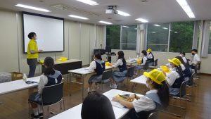 令和４年度理数科（１年生）企業見学会が行われました