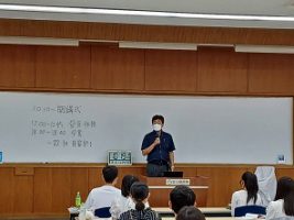 令和４年度理数科夏期宿泊学習会が行われています