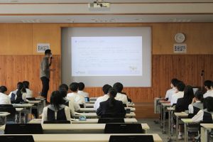 令和４年度１学年楽問・楽学講座が行われました