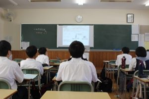 令和４年度１学年楽問・楽学講座が行われました