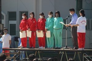 令和４年度前期末納め式が行われました