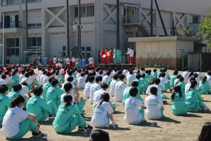 令和４年度前期末納め式が行われました