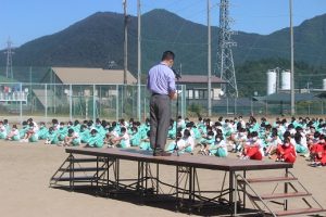令和４年度前期末集会が行われました。