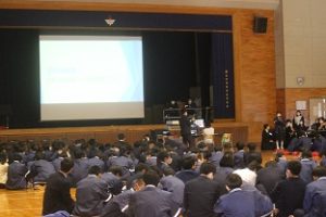 令和４年度後期生徒総会が行われました
