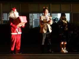 🎄吉田高校にサンタクロースがやってきました🎄