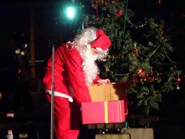🎄吉田高校にサンタクロースがやってきました🎄