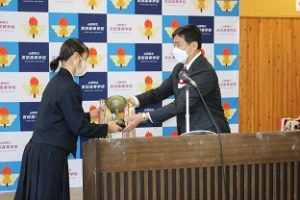 令和４年度納め式・休業前集会が行われました