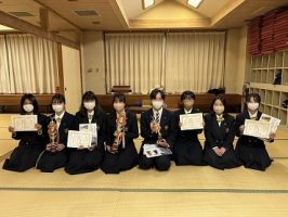 ３年ぶりの開催！！吉高の伝統行事「校内百人一首大会」が行われました。