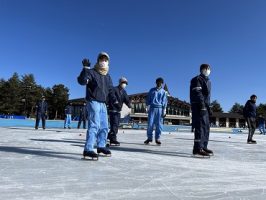⛸１学年冬期スケート教室（実習授業）の様子です⛸