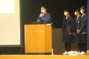 「富士山学Ⅱ」学年全体発表が行われました。