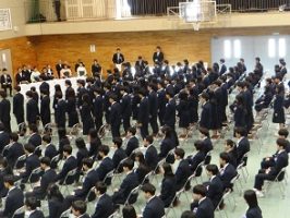 令和４年度第７３回卒業証書授与式が行われました