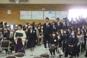 令和４年度第７３回卒業証書授与式が行われました